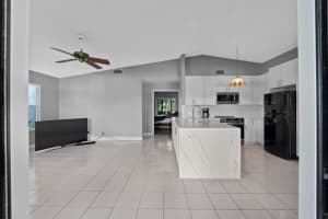 9184 Beverly Ct, Boynton Beach, FL 33472 Sold 09/13/24