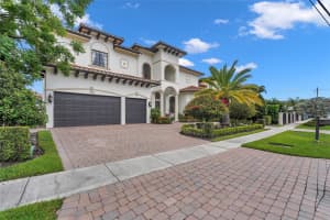 2421 NE 48th Ct, Lighthouse Point, FL 33064 Sold 10/04/24
