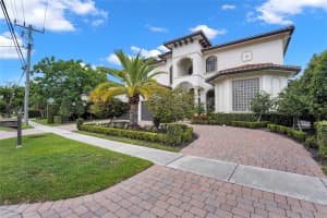 2421 NE 48th Ct, Lighthouse Point, FL 33064 Sold 10/04/24