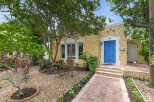 1012 Harrison St, Hollywood, FL 33019 Sold 12/23/24