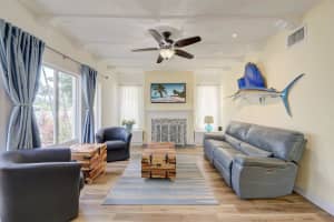 1012 Harrison St, Hollywood, FL 33019 Sold 12/23/24