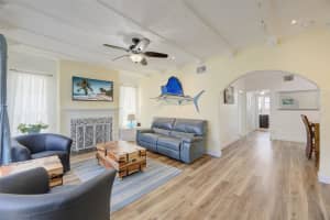 1012 Harrison St, Hollywood, FL 33019 Sold 12/23/24