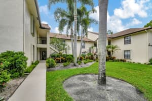 3229 Jog Park Dr 3229, Greenacres, FL 33467 Sold 09/18/24