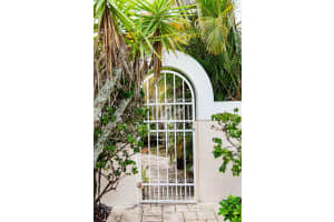 11 Blenheim Ct, Palm Beach Gardens, FL 33418 Sold 12/24/24