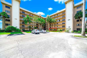 4700 Lucerne Lakes Blvd 106, Greenacres, FL 33467 Sold 11/07/24