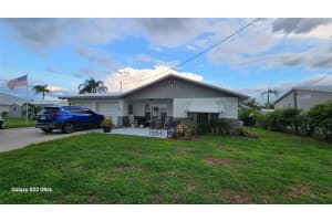 2324 SE 34th Ln, Okeechobee, FL 34974 Sold 01/22/25