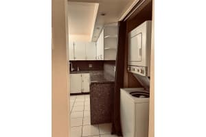 733 SE 1st Way 303, Deerfield Beach, FL 33441 Sold 08/29/24