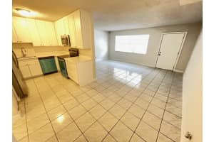 1100 SE 4th Ave 4, Deerfield Beach, FL 33441 Sold 03/10/25