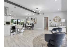 8899 NW 1st St, Coral Springs, FL 33071 Sold 09/23/24