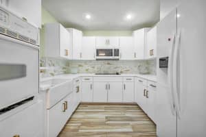 4711 SW 27th St, West Park, FL 33023 Sold 02/26/25