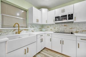 4711 SW 27th St, West Park, FL 33023 Sold 02/26/25