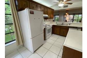 5836 Coral Lake Dr 312, Pompano Beach, FL 33063 Sold 09/01/24
