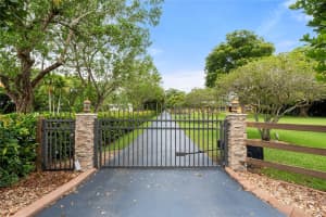 6001 APPALOOSA TR, Southwest Ranches, FL 33330 Sold 09/09/24