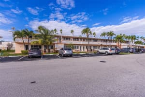 800 SW 11th Ave 3A, Hallandale Beach, FL 33009 Sold 07/17/24