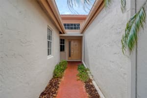 7934 Coral Pointe Dr 7934, Delray Beach, FL 33446 Sold 06/24/25