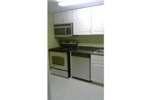 3650 Inverrary Dr 1Y, Lauderhill, FL 33319 Sold 11/26/24