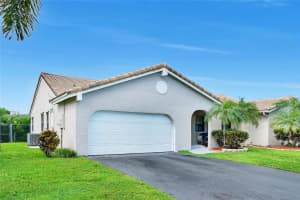 14911 Castlegate Ave, Davie, FL 33331 Sold 11/08/24