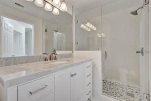 2107 SE 10th Ave 802, Fort Lauderdale, FL 33316 Sold 09/27/24