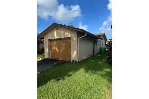 4041 NW 93RD AVE, Sunrise, FL 33351 - MLS#F10449126