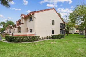 911 Congressional Way 911, Deerfield Beach, FL 33442 Sold 01/10/25