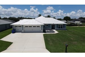 3111 Country Lake Dr, Sebring, FL 33876 Sold 12/05/24