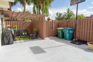5967 NW 55th Ln 5967, Tamarac, FL 33319 Sold 08/28/24
