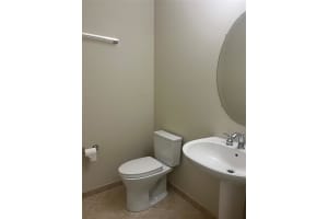 16102 Emerald Estates Dr 422, Weston, FL 33331 Sold 10/04/24