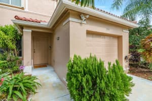 1744 SW 110th Ter, Davie, FL 33324 Sold 09/25/24