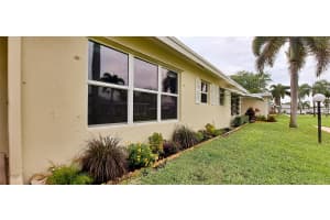 220 Country Ln B, Boynton Beach, FL 33435 Sold 05/30/25