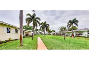 220 Country Ln B, Boynton Beach, FL 33435 Sold 05/30/25