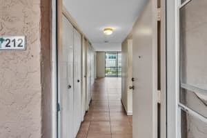 2861 Somerset Dr 212, Lauderdale Lakes, FL 33311 Sold 10/07/24