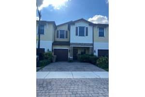 4616 Belgain, Davie, FL 33314 Sold 02/18/25