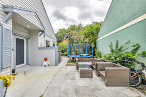 1551 SW 85th Ave, Pembroke Pines, FL 33025 Sold 11/07/24