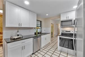 14583 Sunny Waters Ln, Delray Beach, FL 33484 Sold 09/13/24