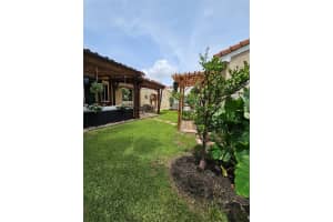 5072 SW 149th Ter, Davie, FL 33331 Sold 10/24/24