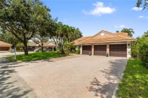 6242 Champlain Ter, Davie, FL 33331 Sold 08/16/24