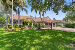 6242 Champlain Ter, Davie, FL 33331 Sold 08/16/24