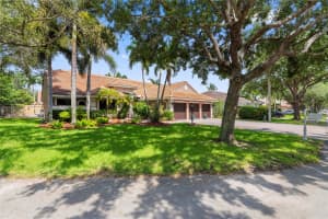 6242 Champlain Ter, Davie, FL 33331 Sold 08/16/24