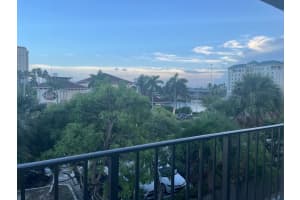 3233 NE 32nd Ave 302, Fort Lauderdale, FL 33308 Sold 10/30/24