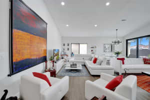 10370 NW 14th St, Plantation, FL 33322 Sold 10/03/24