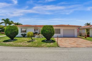 5801 NW 86th Ter, Tamarac, FL 33321 Sold 08/30/24