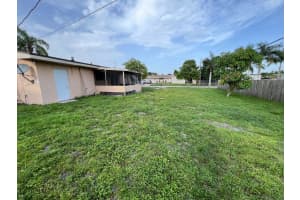 8750 Taft St, Pembroke Pines, FL 33024 Sold 09/23/24