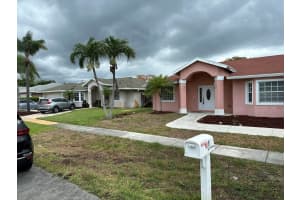 807 SW 1st Ave, Boynton Beach, FL 33426 Sold 11/22/24