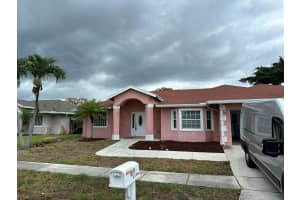 807 SW 1st Ave, Boynton Beach, FL 33426 Sold 11/22/24