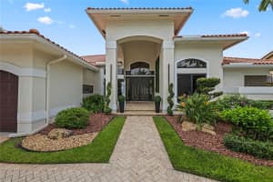 10100 NW 7th St, Plantation, FL 33324 Sold 10/07/24