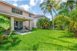 804 Crestview Circle, Weston, FL 33327 Sold 02/28/25