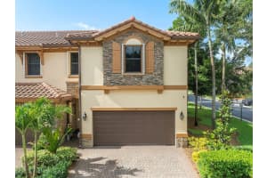 12290 Village Pl 12290, Davie, FL 33325 Sold 09/04/24