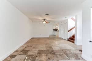 17922 NW 68th Ave 32, Hialeah, FL 33015 Sold 11/20/24