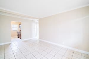 713 NW 14th Ter 4, Fort Lauderdale, FL 33311 - MLS#F10450451