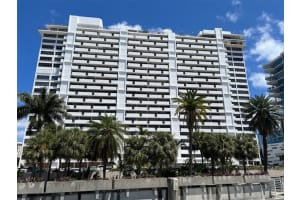 936 Intracoastal Dr, Fort Lauderdale, FL 33304, Sold 07/11/24
